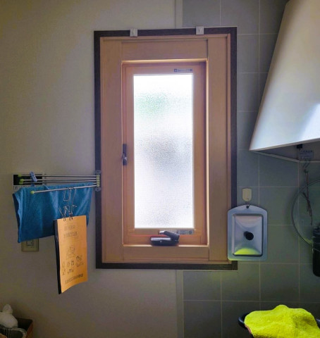 　外窓交換（カバー工法）マドリモ断熱窓　と　内窓　プラマードＵ